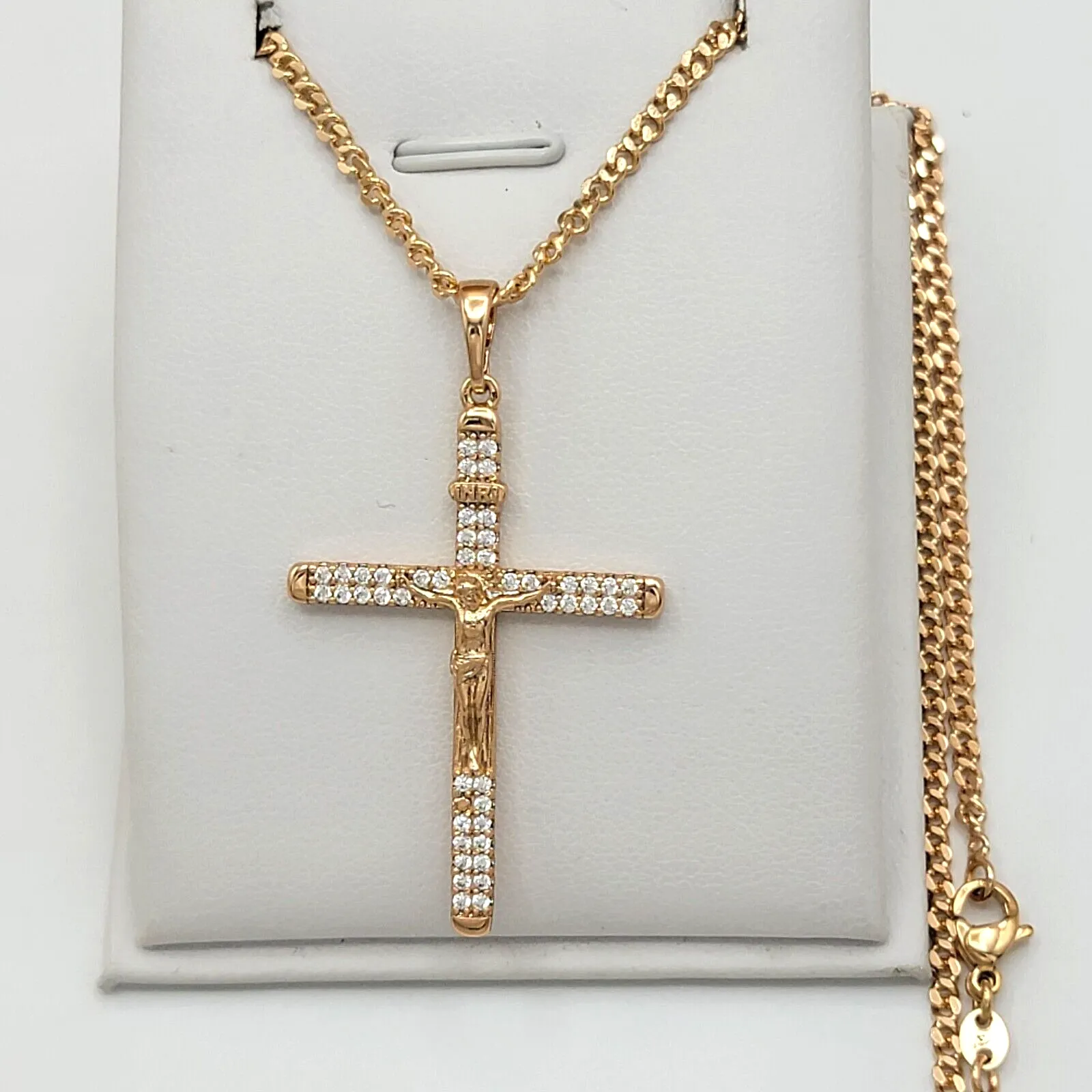 Necklaces - 18K Gold Plated. Crucifix Jesus Cross crystals Pendant & Chain. Necklace.