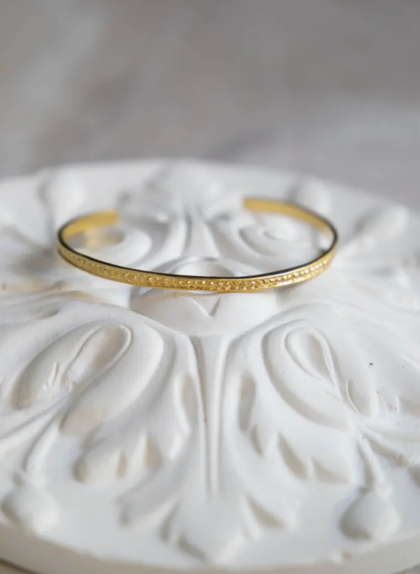 Necklaces, Earrings, Bracelets & Bangles