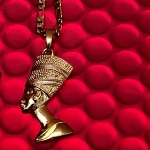 Nefertiti necklace