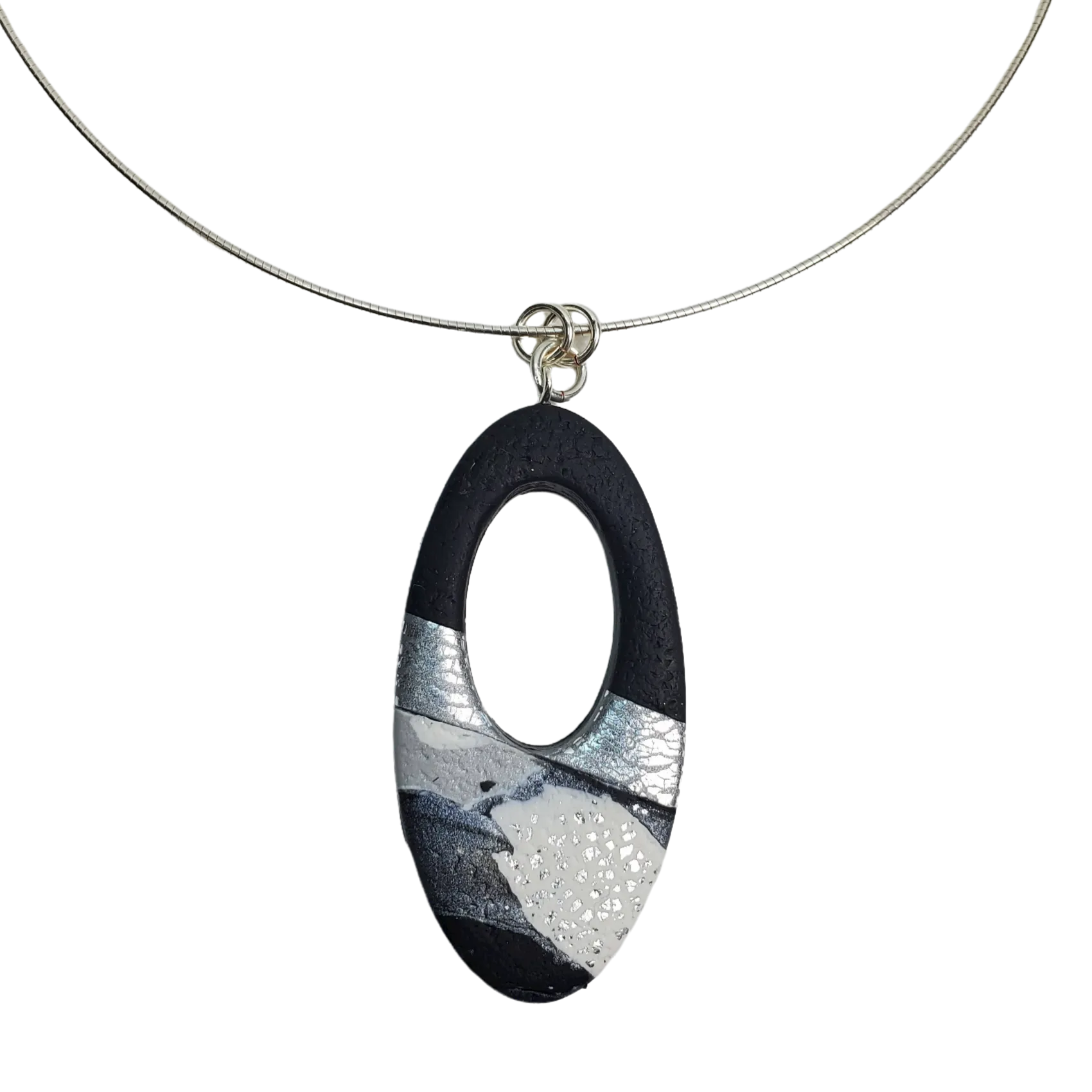 Oval Donut Cutout Pendant - Calacatta