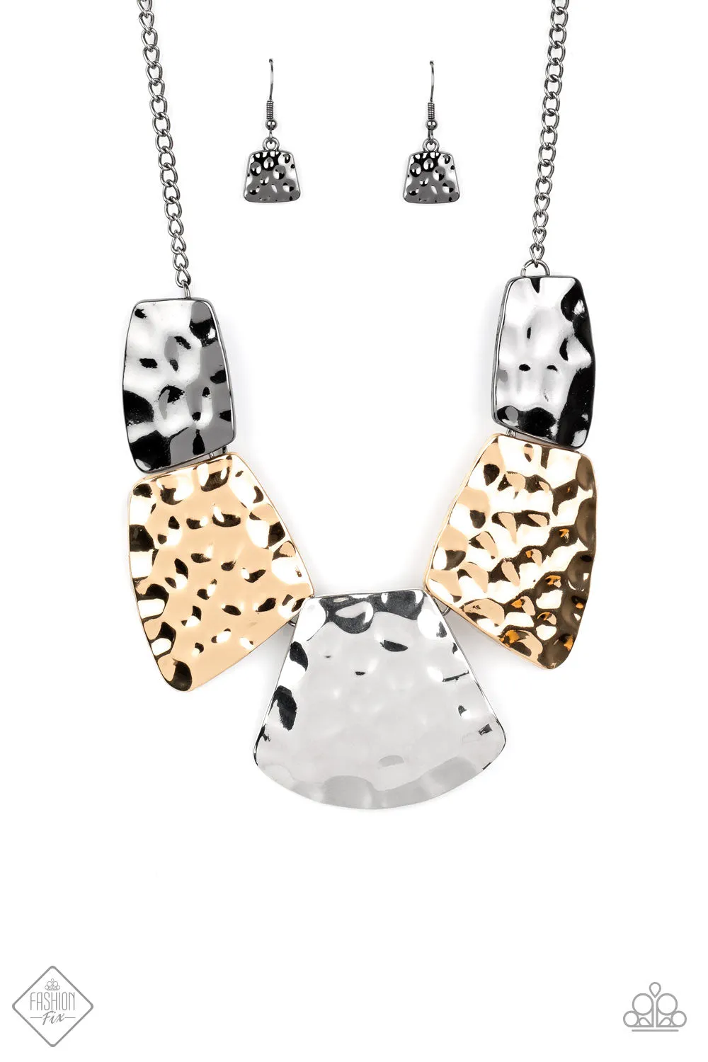 Paparazzi HAUTE Plates - Multi Necklace