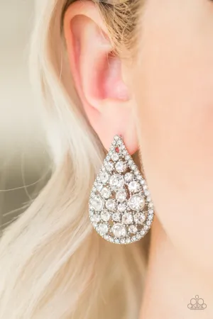 Paparazzi REIGN-Storm Earrings White