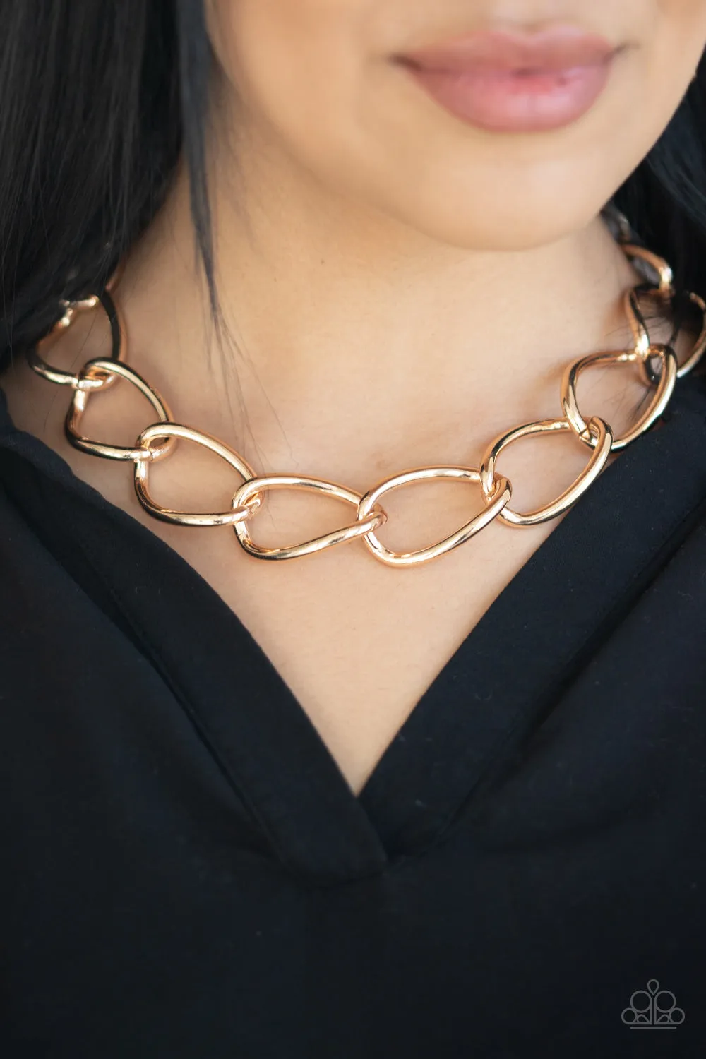 Paparazzi The Challenger Necklace Gold