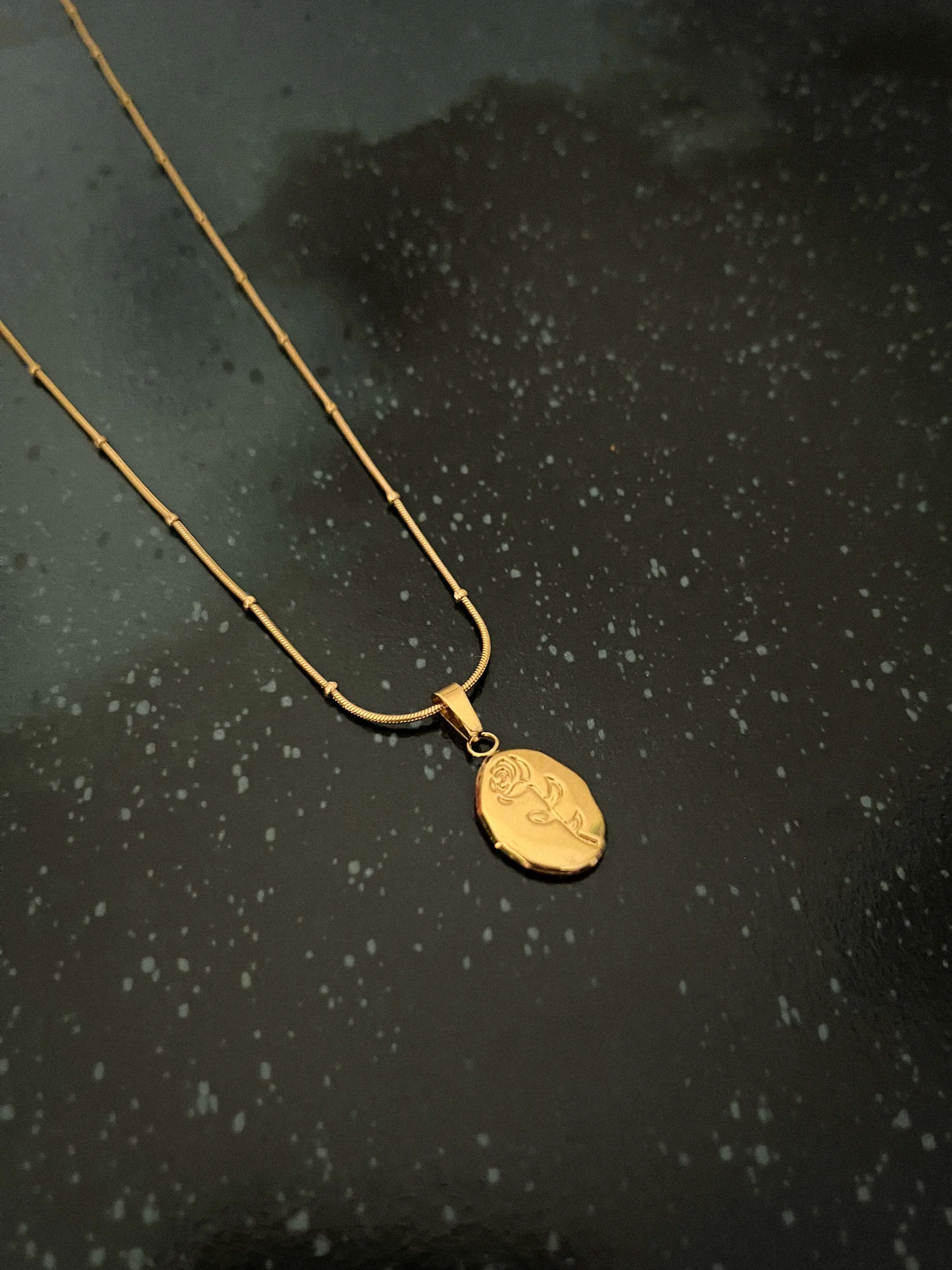 Patch Rose Chain Necklace Gold Plated, Waterproof and Anti-Tarnish
