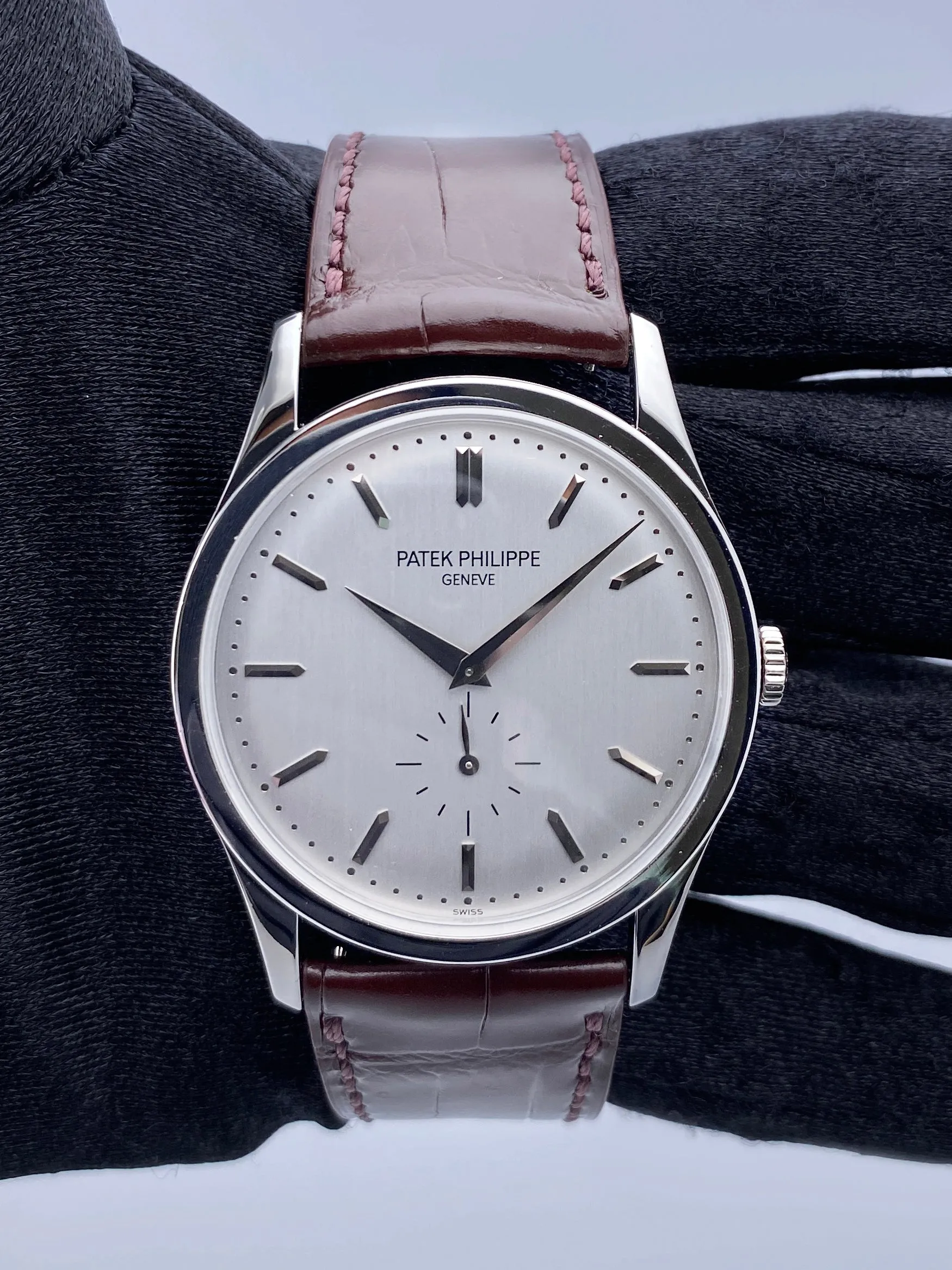 Patek Philippe Calatrava 5196G 18K White Gold Mens Watch With Papers