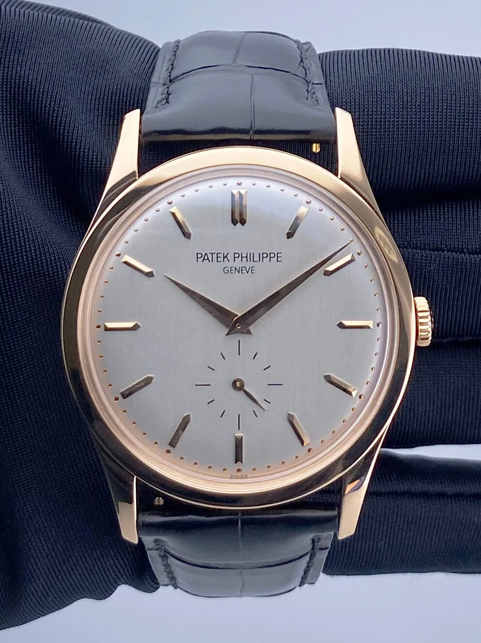Patek Philippe Calatrava 5196R 18K Rose Gold Mens Watch
