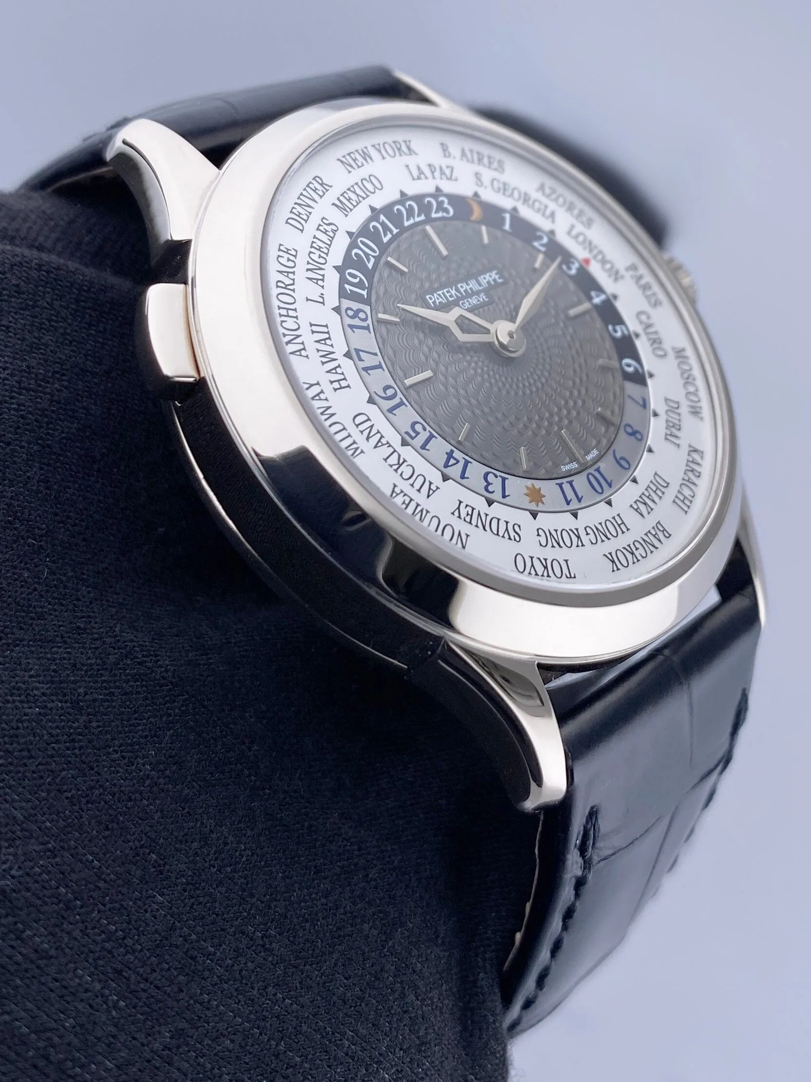 Patek Philippe Complications World Time 5230G Mens Watch Box Papers