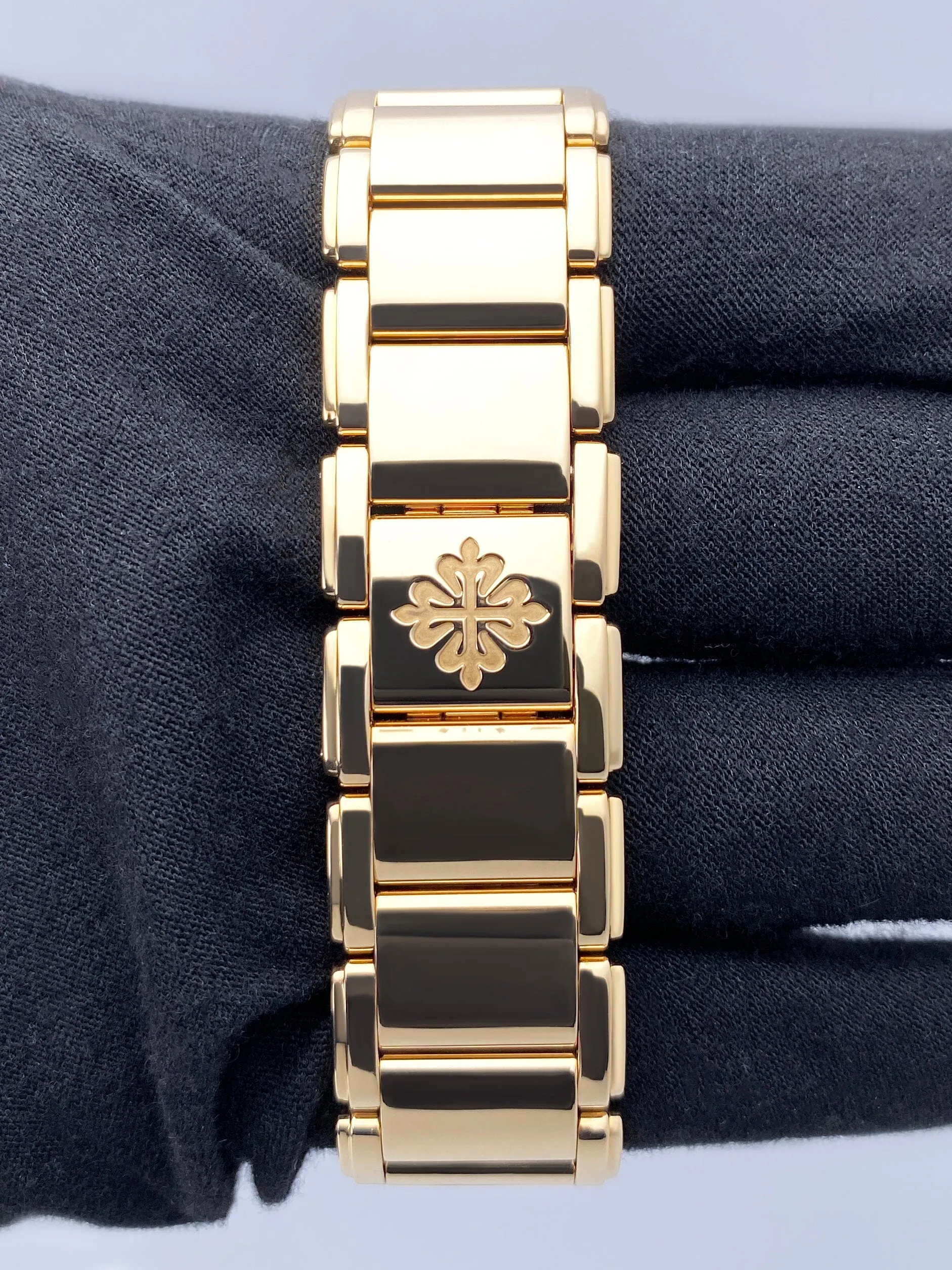 Patek Philippe Geneve Twenty-4 Rose Gold Chocolate Ladies Watch Box Papers
