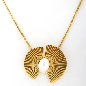 Pearl Wings Chain Necklace Gold Plated, Waterproof and Anti-Tarnish