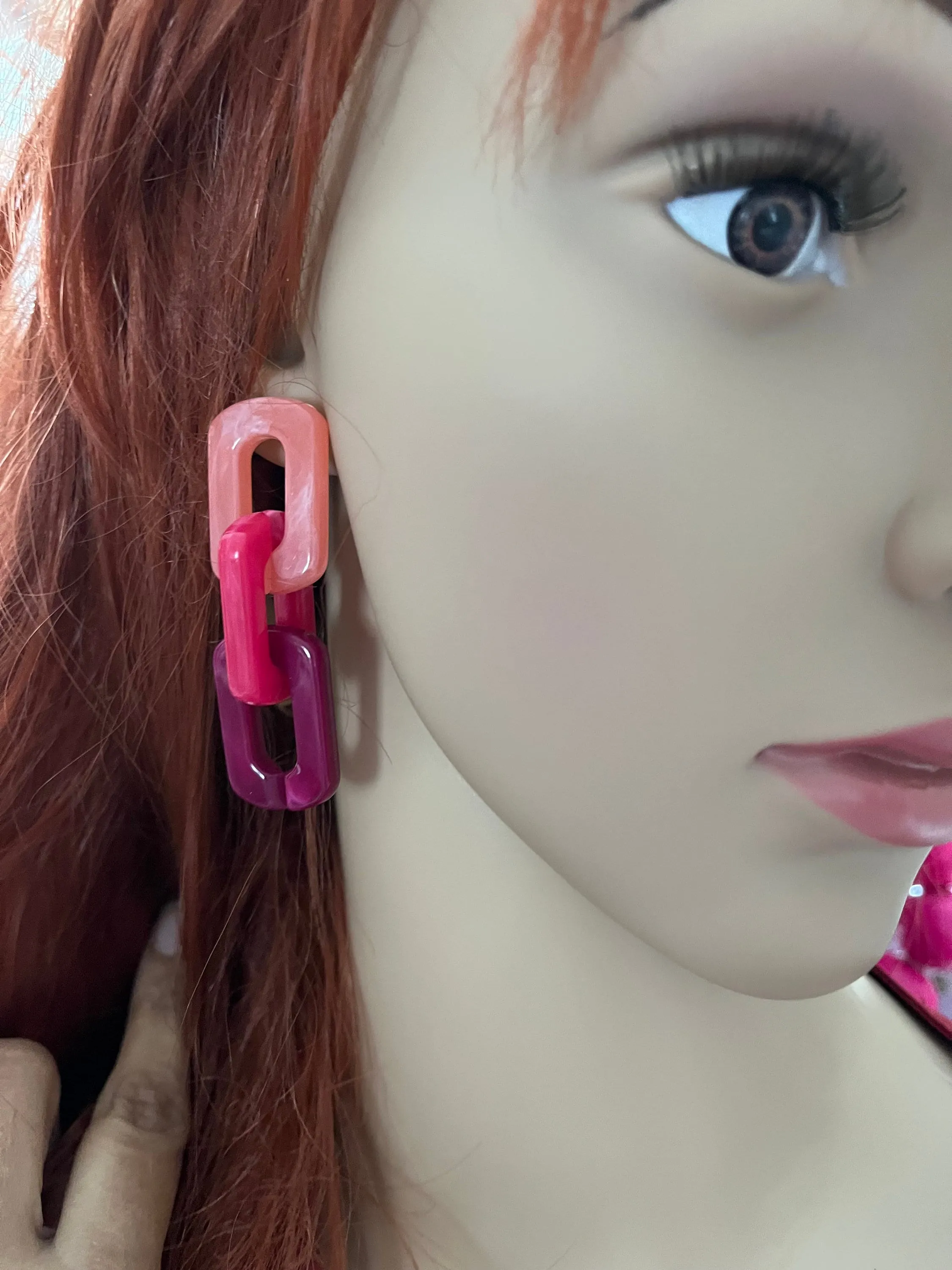 pink acrylic earrings , Big pink chain earring , fuchsia earrings , fuchsia acrylic chain earrings , chunky pink earrings , statement