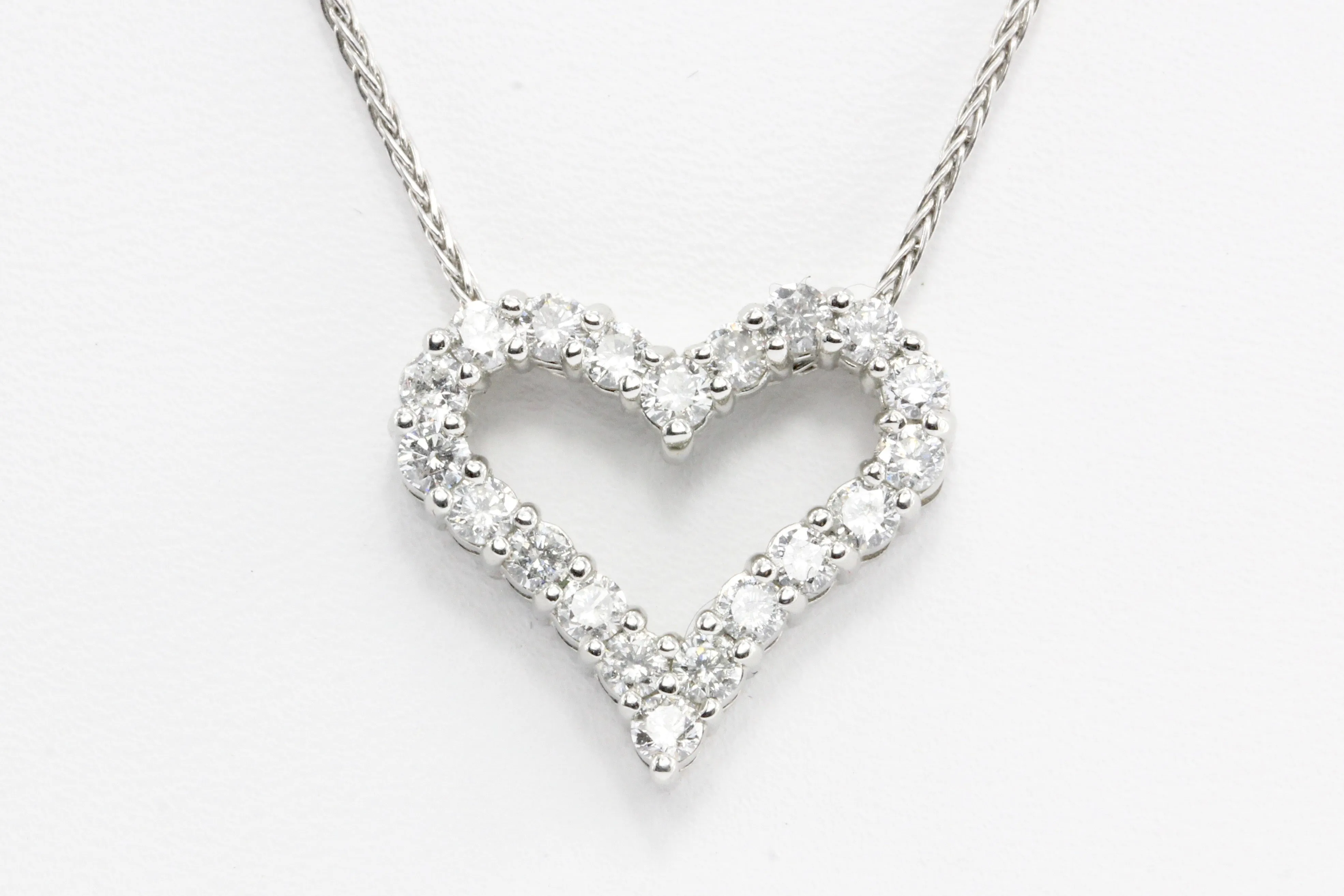 Platinum Diamond Heart Pendant Necklace 1CTW
