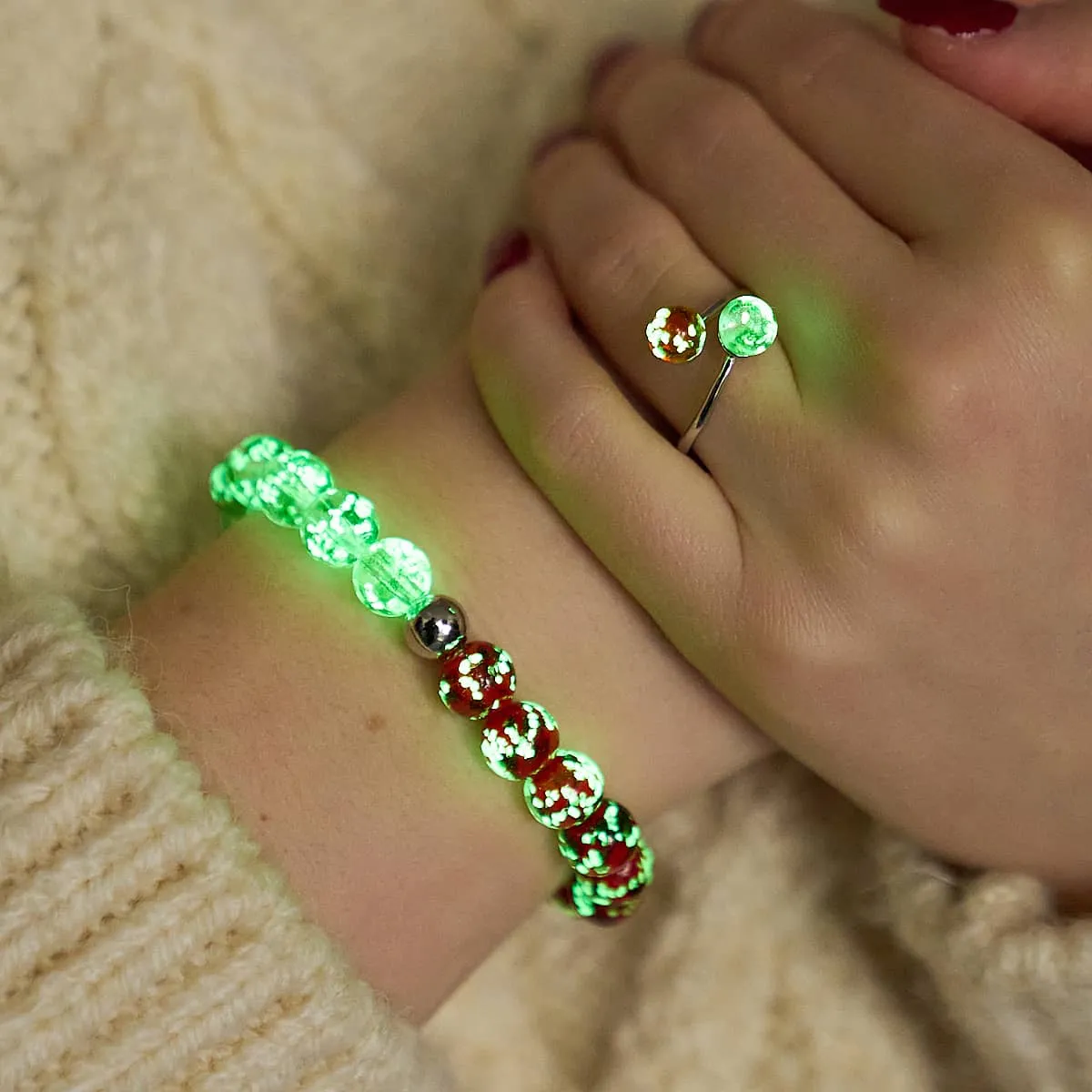 Red Holly x Frosted Mistletoe | .925 Sterling Silver | Firefly Glass | Infinity Helix Ring