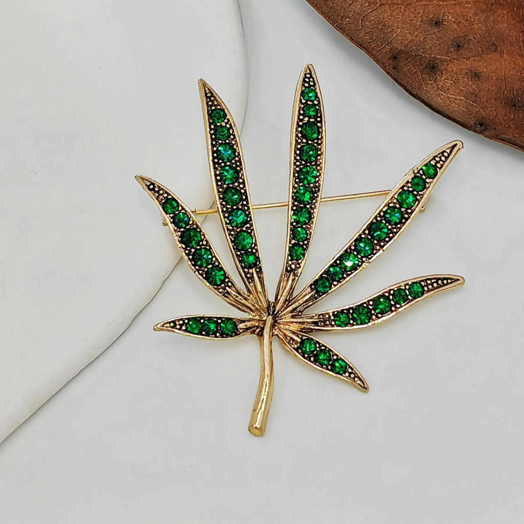 Retro Vintage Gold and Green Crystal Leaf Brooch Pin Chic Plant Jewelry