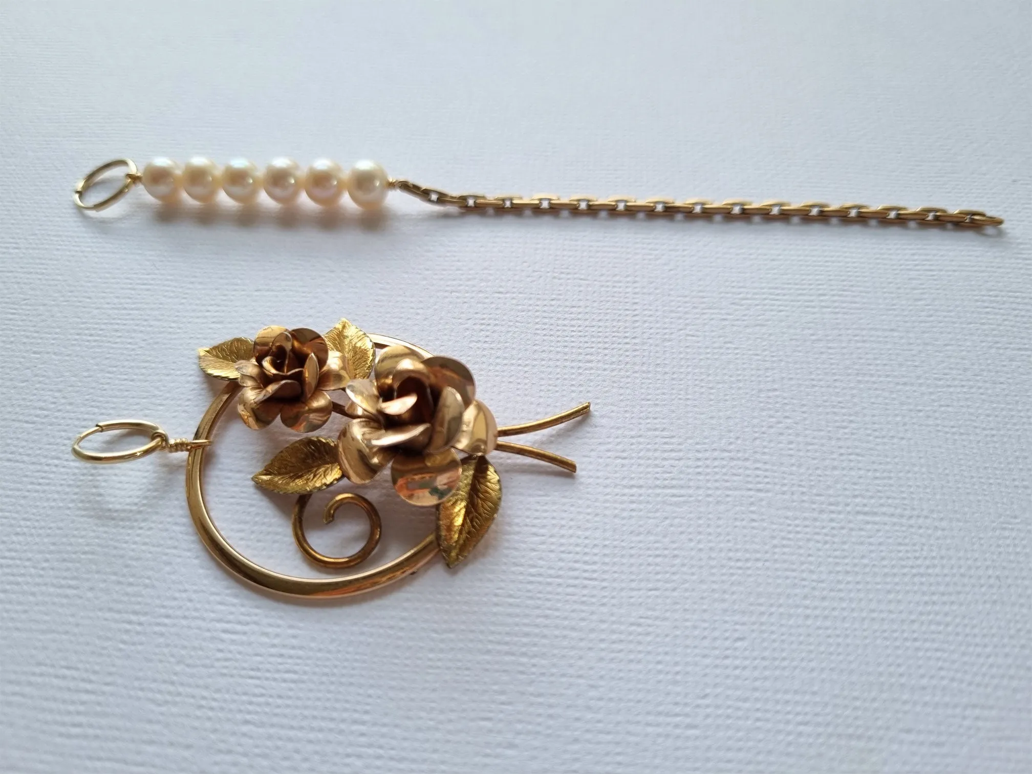 roses and pearls | asymmetric earrings