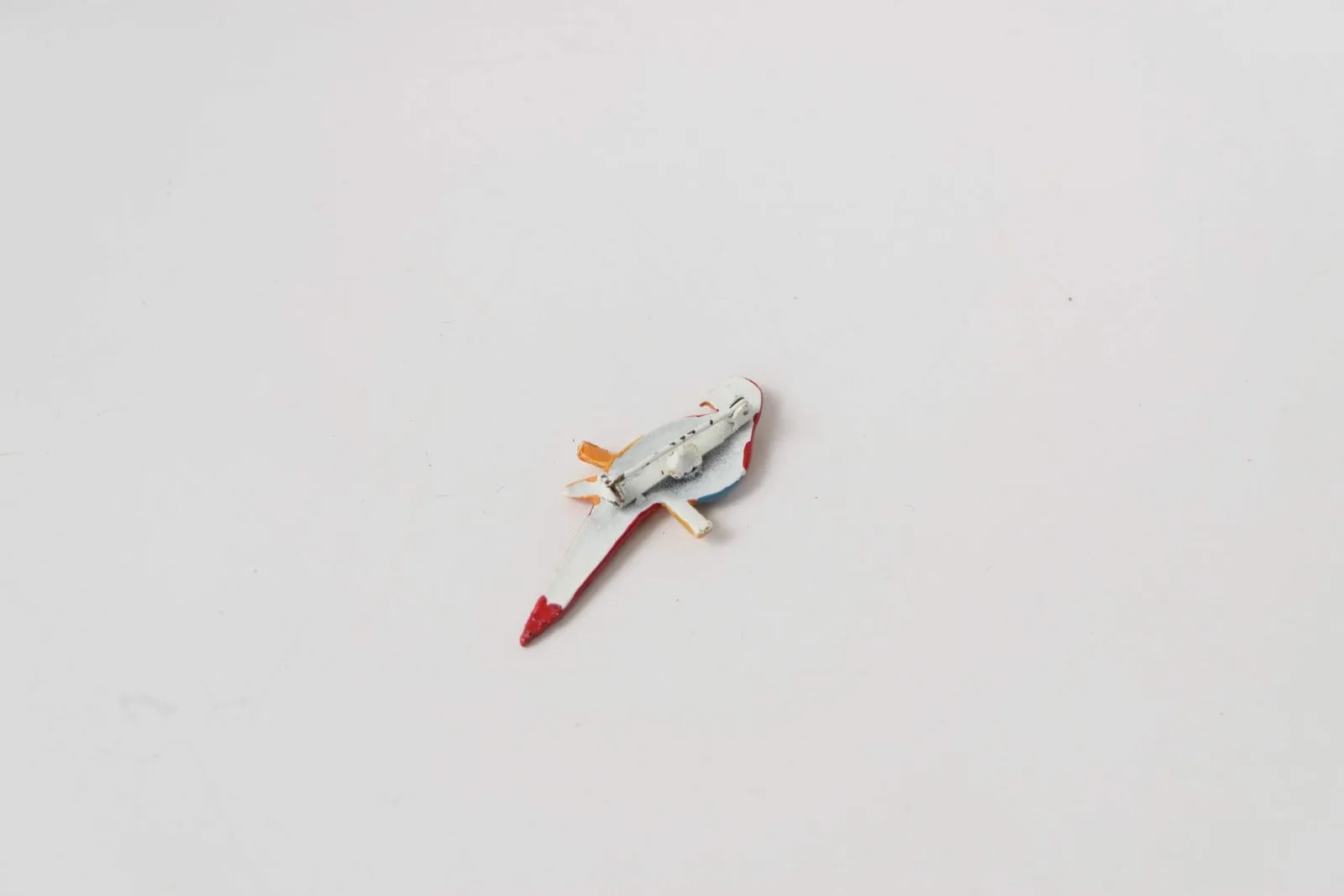 Set of 2 Parakeet Parrot Bird Figural Pin Brooch Vintage Jewelry