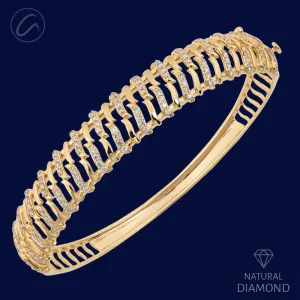 Shiny Alternating Striped Diamond   18k Gold Bangle Bracelet