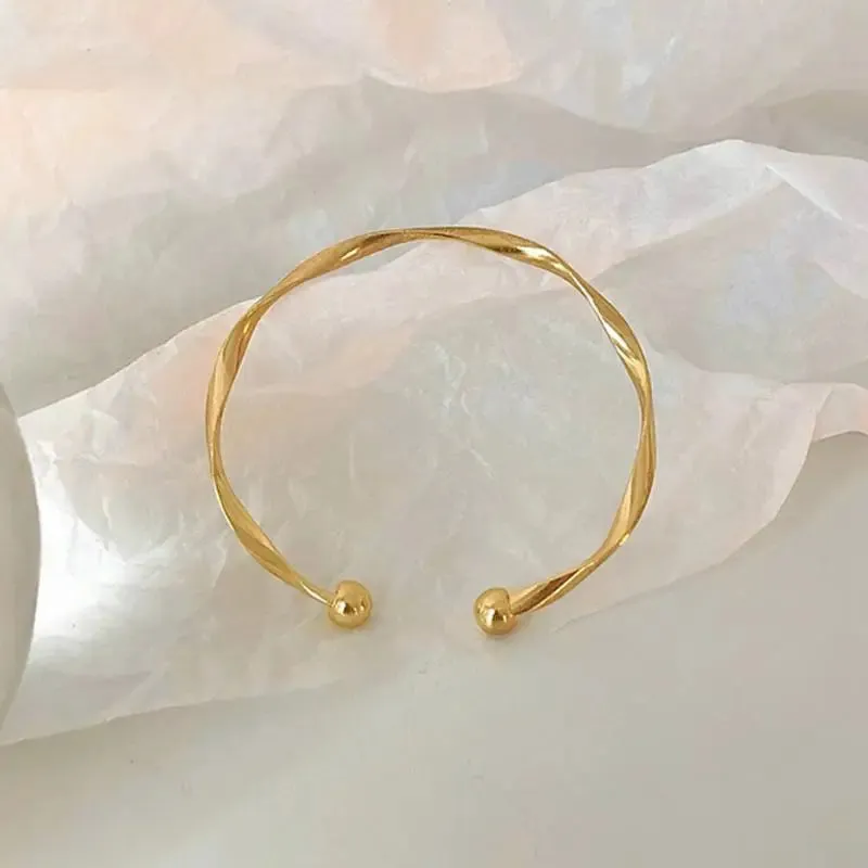 Simple Trendy Irregular Mobius Twist Open Cuff Bangle Bracelets For Women Gold Color Adjustable Jewelry