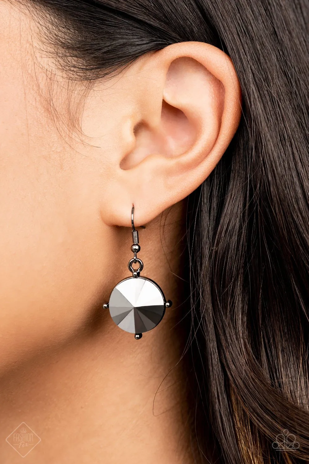 Sizzling Showcase - Black