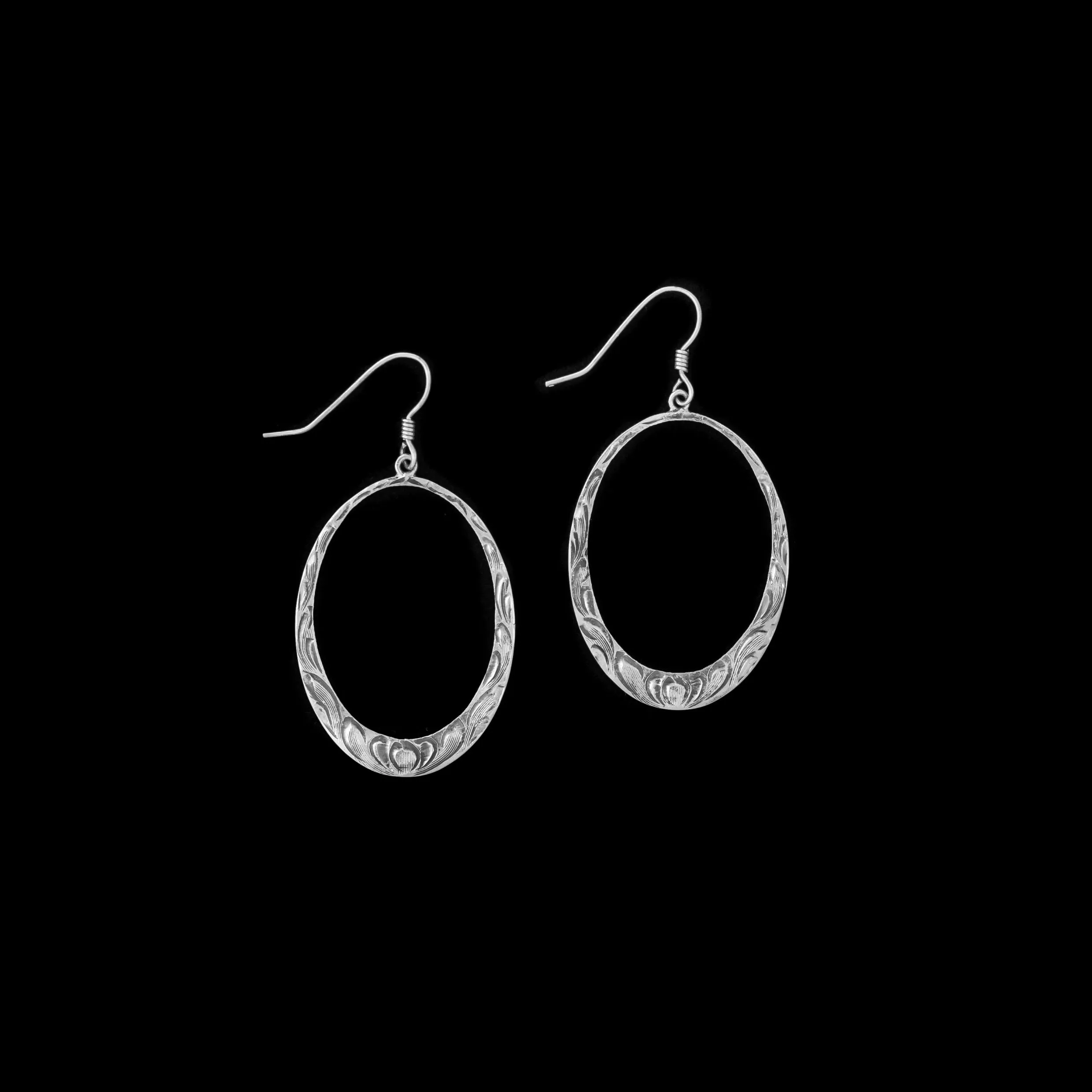 The Dakota Hoop Earrings