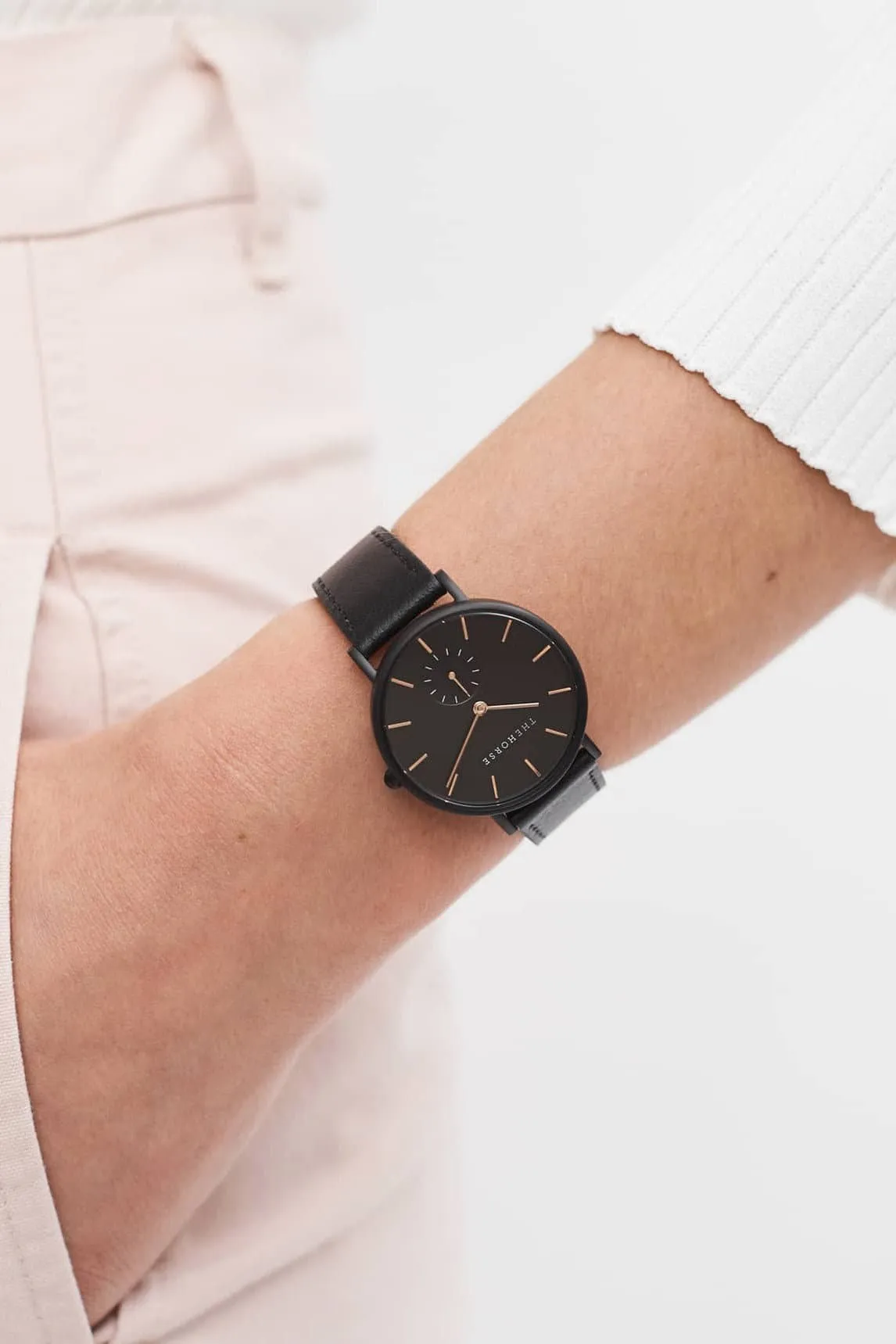 THE HORSE CLASSIC WATCH - BLACK/ ROSE GOLD INDEX/ BLACK LEATHER