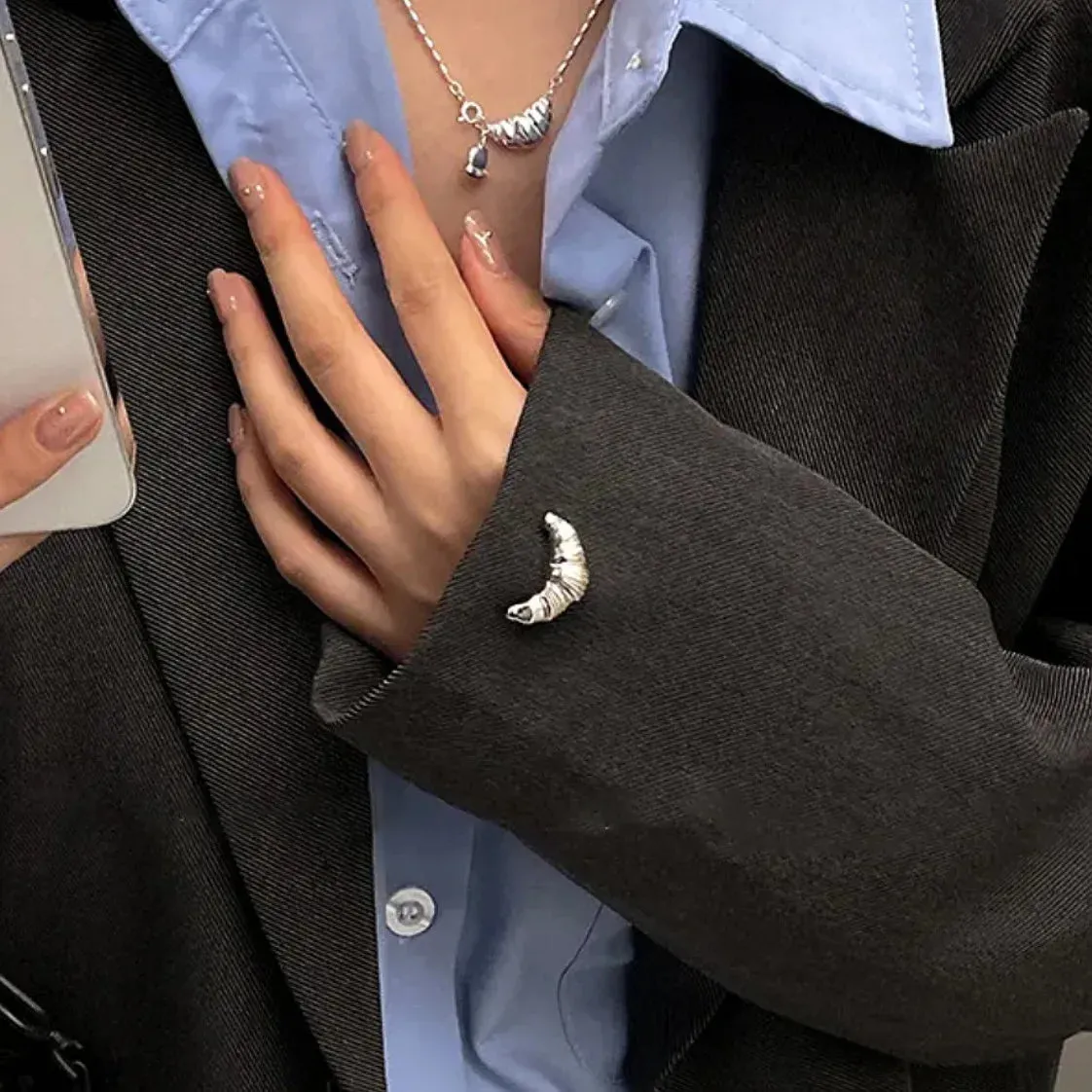 Trendy Croissant Brooches