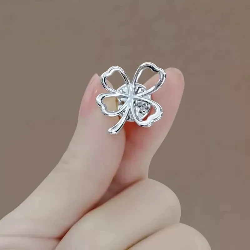 Trendy Croissant Brooches