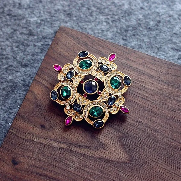 Vintage Baroque Jewel Brooches - 29 Styles