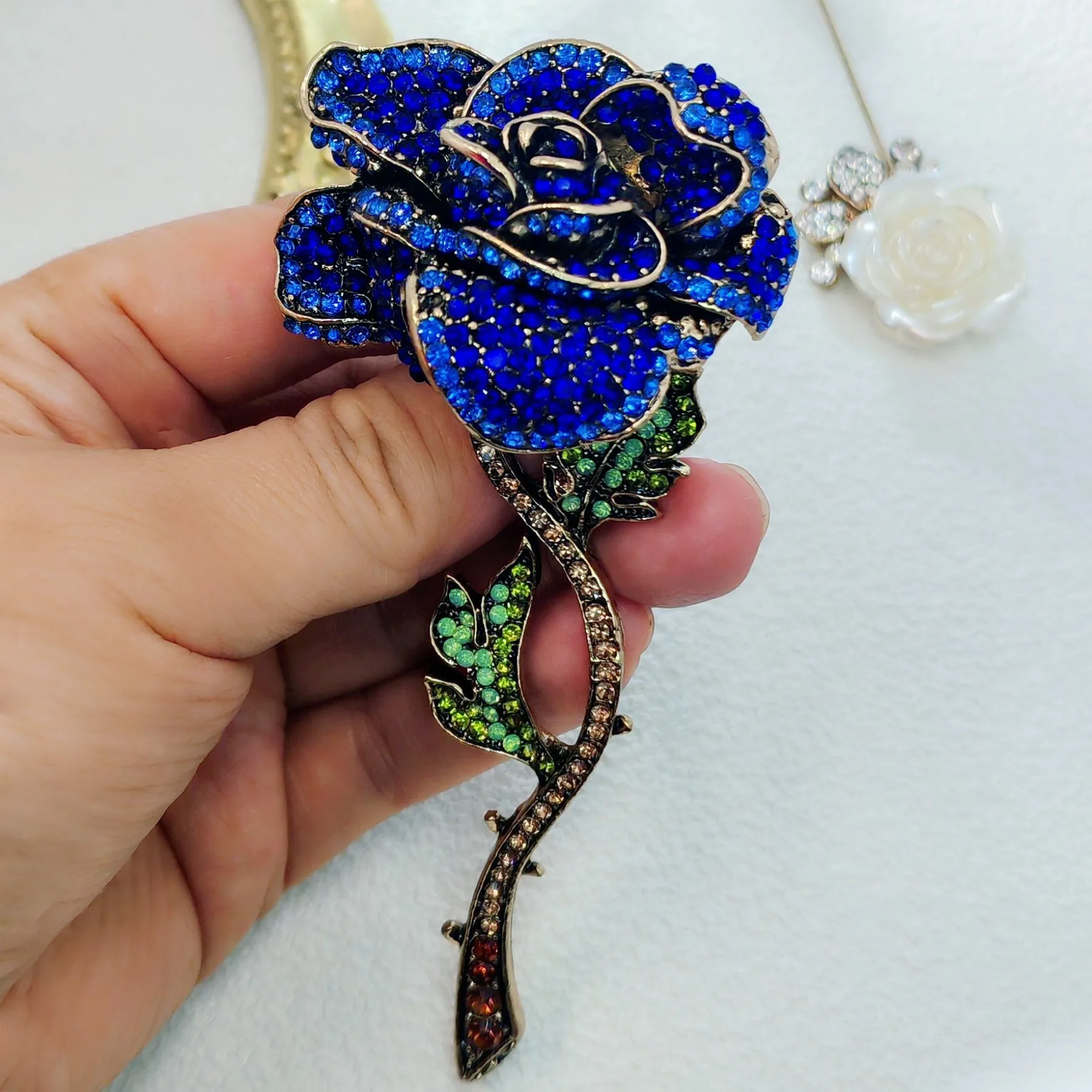 Vintage Blue Crystal Rhinestone Rose Flower Brooch Pin with Long Stem