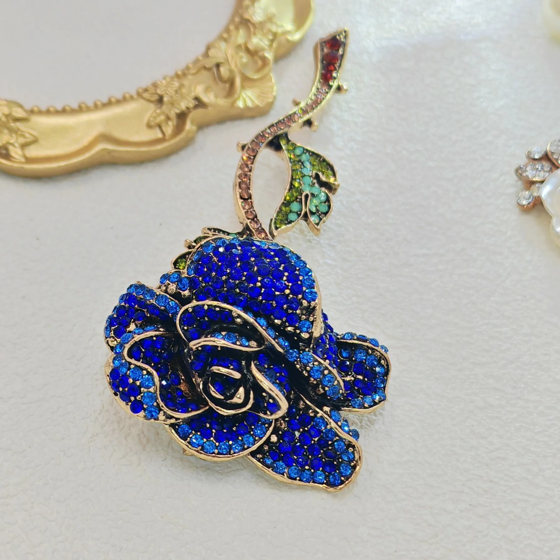 Vintage Blue Crystal Rhinestone Rose Flower Brooch Pin with Long Stem