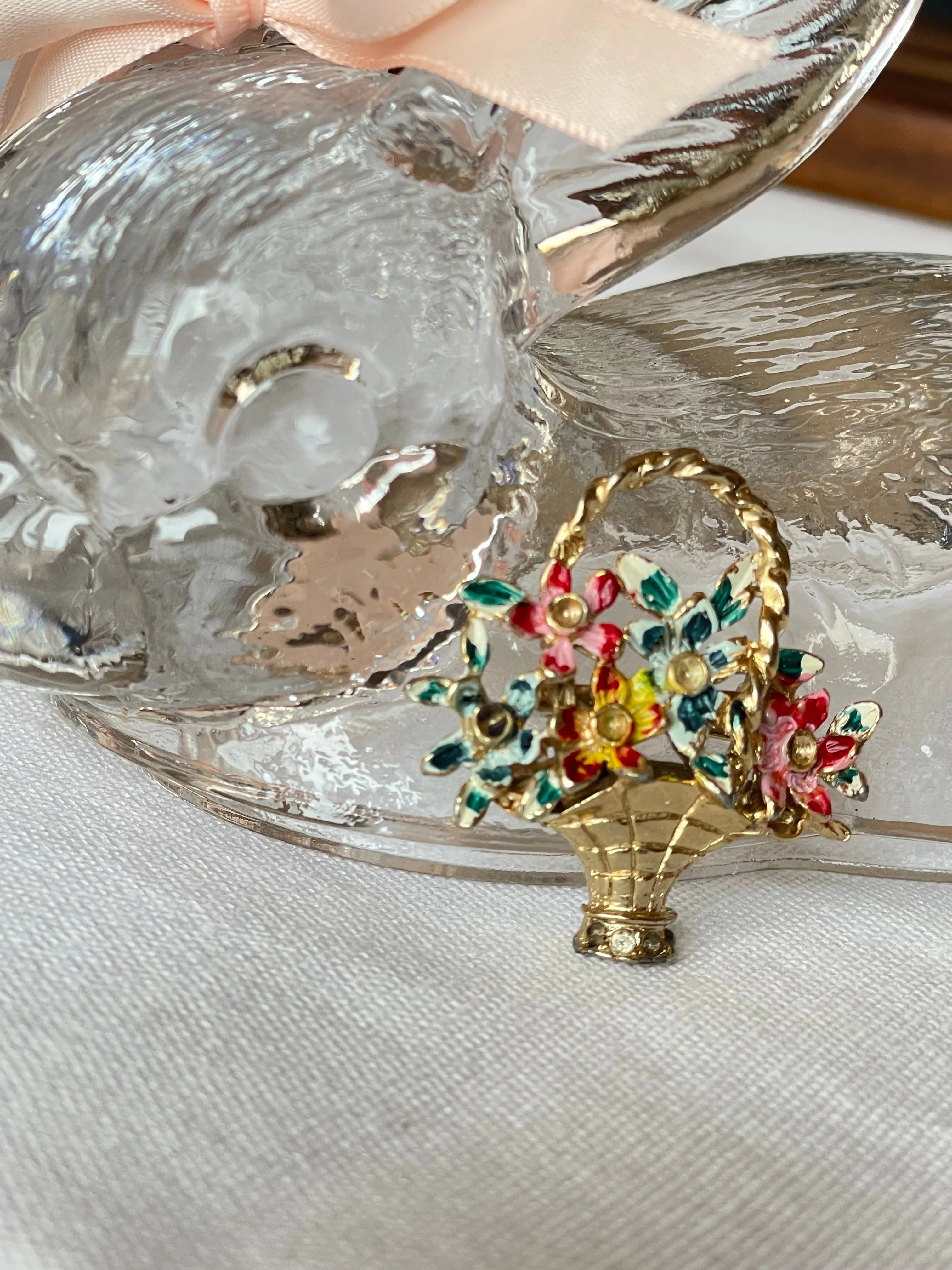 Vintage Easter Basket Brooch