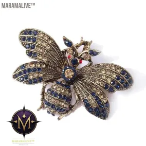 Vintage Insect Jewelry Shiny Zircon Butterfly Brooches Retro Pins Rhinestone Delicate Moth Brooches Pin