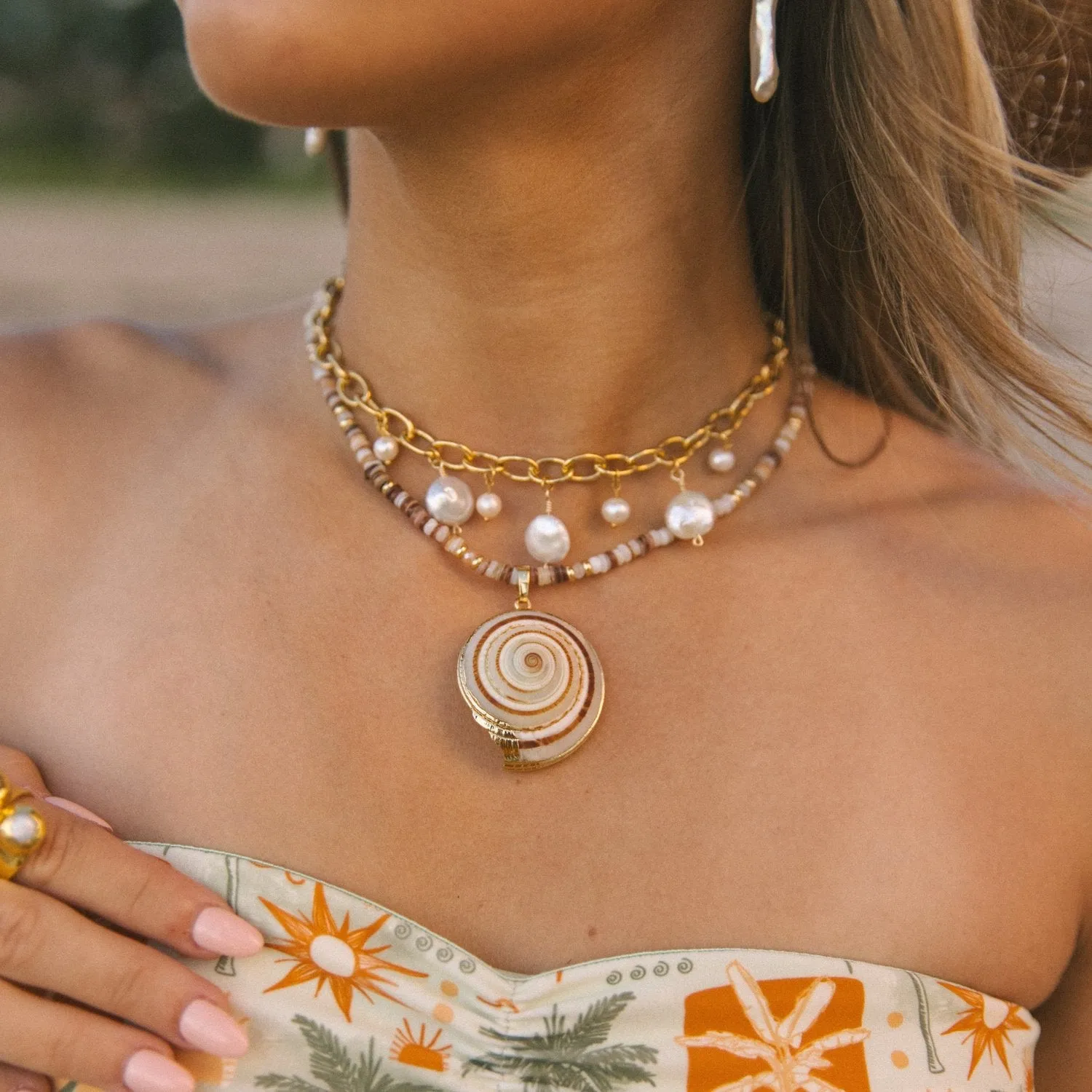 Voyage Mother Of Pearl Necklace