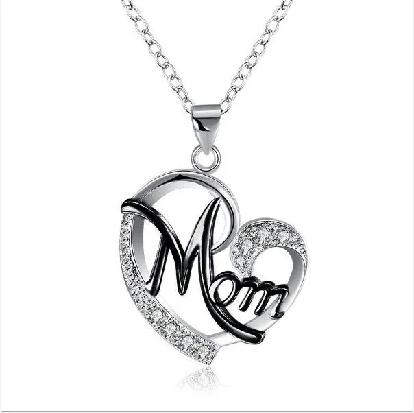 Women\'s Necklaces  Mom Color Separation Heart-shaped Diamonds Gifts